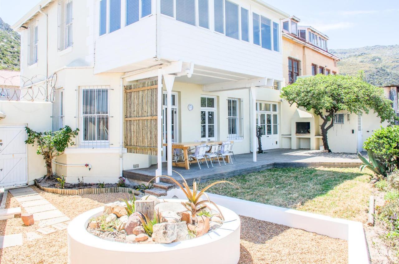 Fintimara Beach House Muizenberg Exterior photo